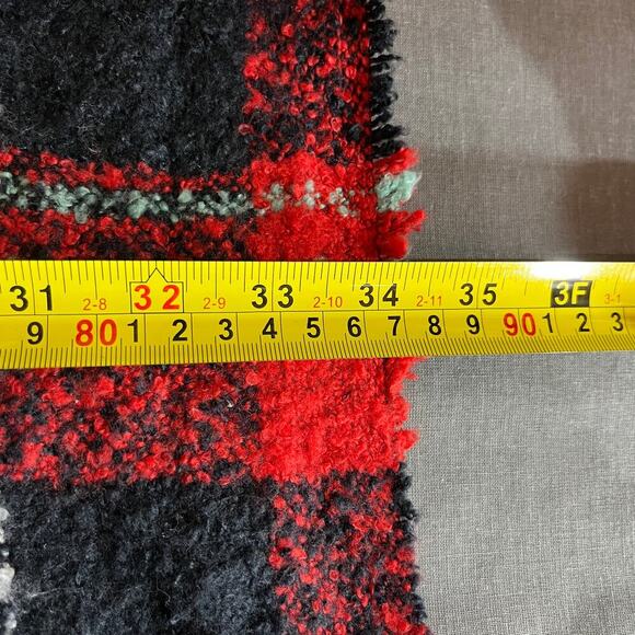 American Eagle Scarf Womens One Size Multicolor Plaid Flannel‎ Fringe Trim Boho - Picture 7 of 8